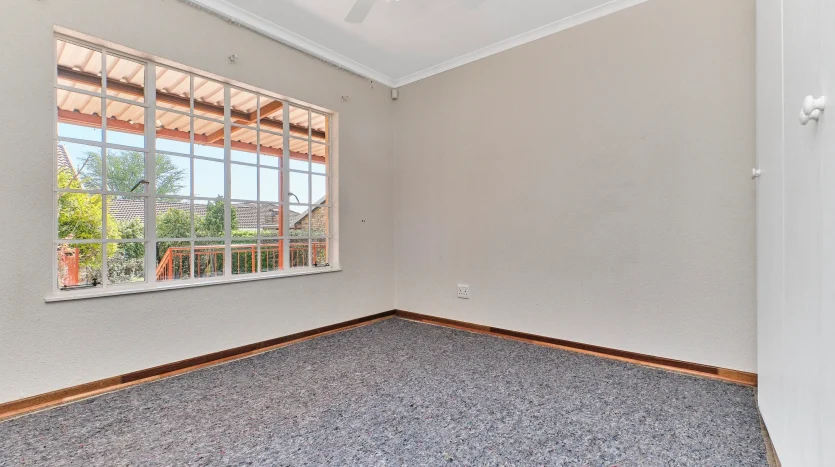 Harveston Retirement House For Sale (107)