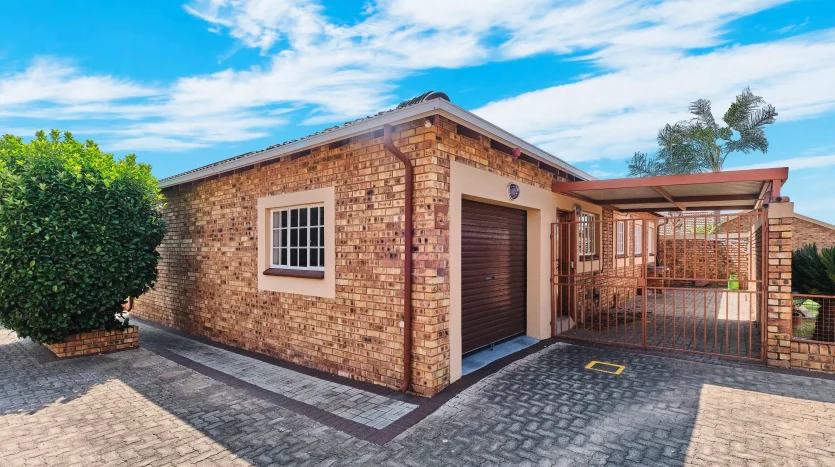 Harveston Retirement House For Sale (107)